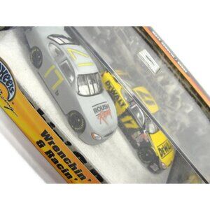 Hot Wheels Matt Kenseth Dewalt & Roush Nascar Die Cast 2 Car Limited Edition Col